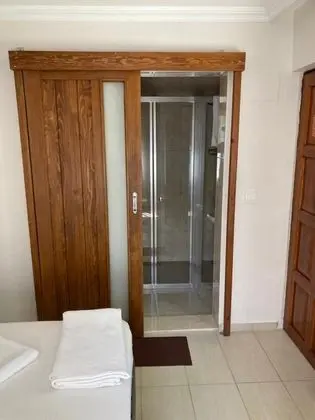 Çift Kişilik, Bahçe Manzaralı
