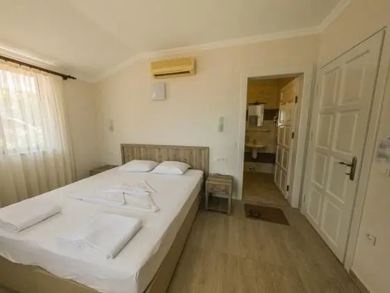 Çift Kişilik, Şehir veya Dağ Manzaralı, 1. Kat