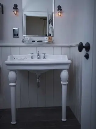 Tek Büyük Yataklı Oda (Hayloft Room)