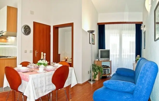Standard Apart Daire, Balkon (2+2)