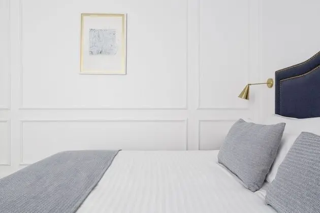 Design Tek Büyük veya İki Ayrı Yataklı Oda