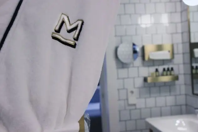 Design Tek Büyük veya İki Ayrı Yataklı Oda