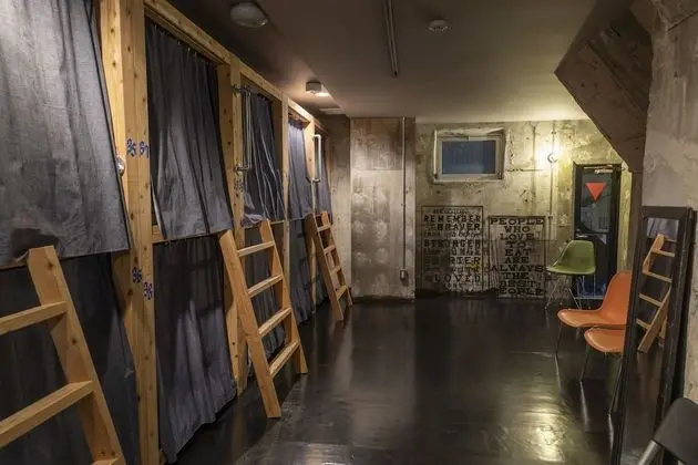 Ortak Ranzalı Oda, Karma Ranzalı Oda