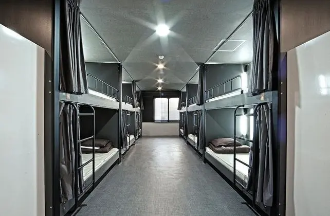 Ortak Ranzalı Oda, Sadece erkekler için (12 persons)