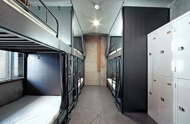 Ortak Ranzalı Oda, Sadece erkekler için (6 persons)