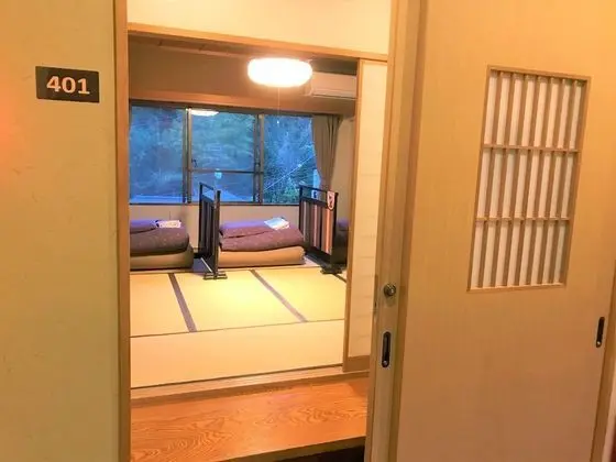 Ortak Ranzalı Oda, Karma Ranzalı Oda (Japanese-style Room)