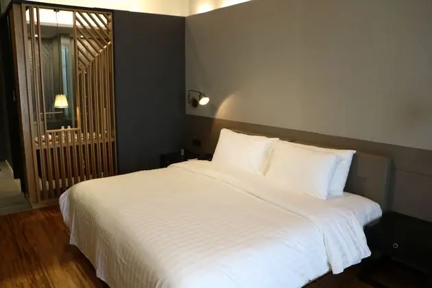 Deluxe Oda, Sigara İçilmez