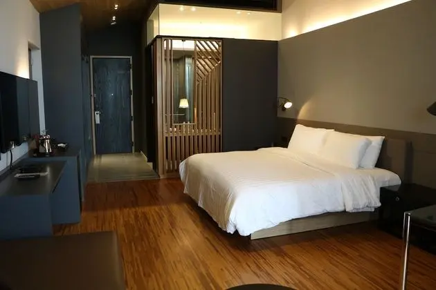 Deluxe Oda, Sigara İçilmez