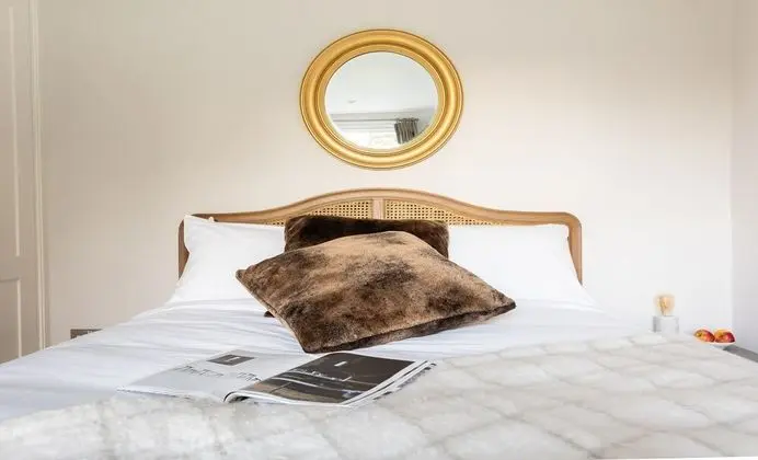 Ev (2 Bedrooms)