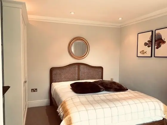 Ev (2 Bedrooms)