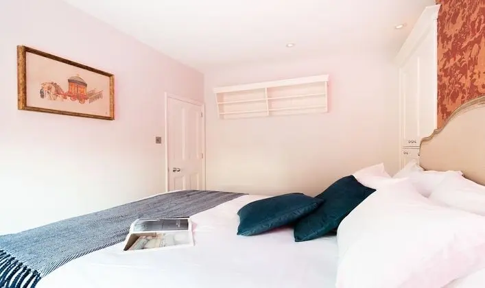 Ev (2 Bedrooms)