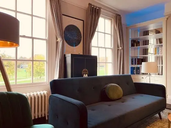 Ev (2 Bedrooms)