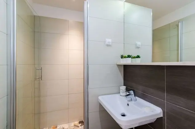 Stüdyo (Studio Apartment with Street view)