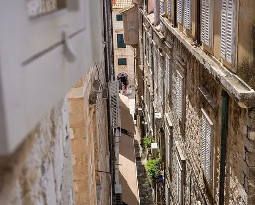 Stüdyo (Studio Apartment with Street view)