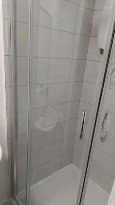 Luxury Tek Büyük Yataklı Oda, Banyolu/Duşlu