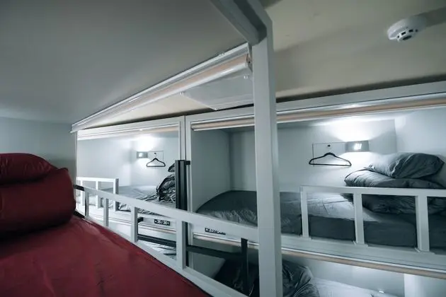 Ortak Ranzalı Oda, Sadece erkekler için (8 people, 402)