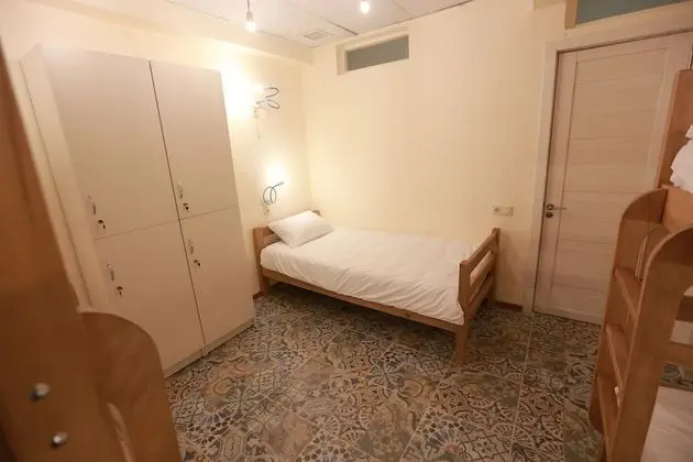 Ortak Ranzalı Oda, Sadece kadınlar için
