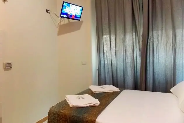 Tek Büyük Yataklı Oda, Ortak Banyo