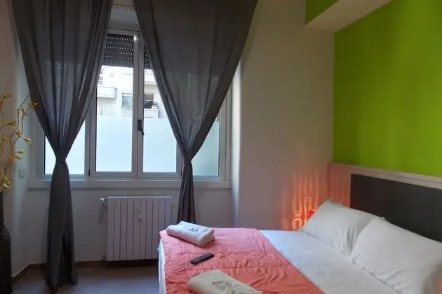Üç Kişilik Oda, Ortak Banyo