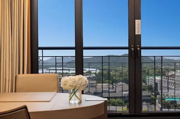 Premier Oda, 2 Tek Kişilik Yatak, Göl Manzaralı