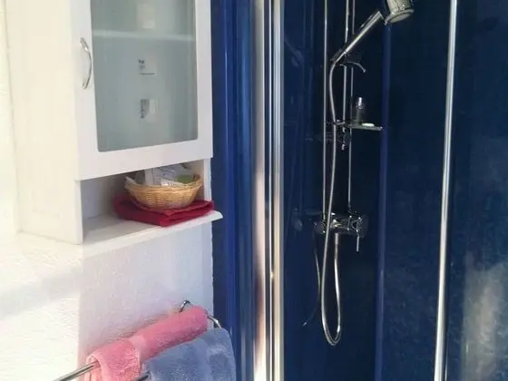 Tek Büyük Yataklı Oda, Banyolu/Duşlu