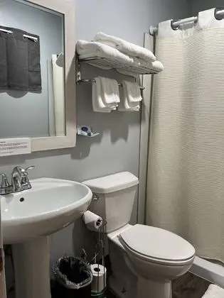 Comfort Büyük Yataklı Tek Kişilik Oda