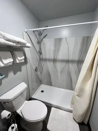 Comfort Büyük Yataklı Tek Kişilik Oda
