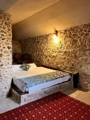 Şömineli Deluxe Suit Oda 4 Kisilik,bahçe Manzaralı