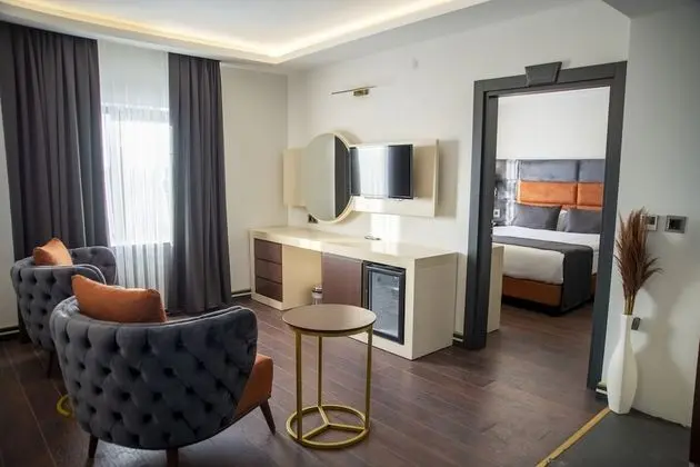 Deluxe Tek Büyük Yataklı Oda