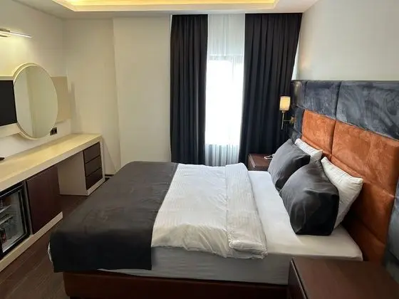 Standart Oda - Kara Manzaralı