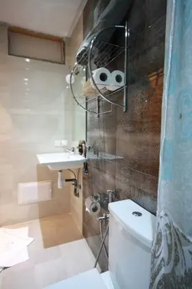 Comfort Tek Büyük Yataklı Oda