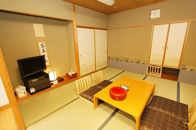 Traditional İki Ayrı Yataklı Oda, Japon Şiltesi (Japanese Tatami Room)