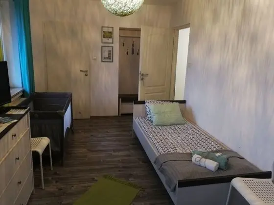 Üç Kişilik Oda, 3 Tek Kişilik Yatak, Özel Banyo (3)