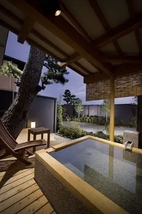 Oda, Bahçe Manzaralı (Japanese Western Style, for 3 Guests)
