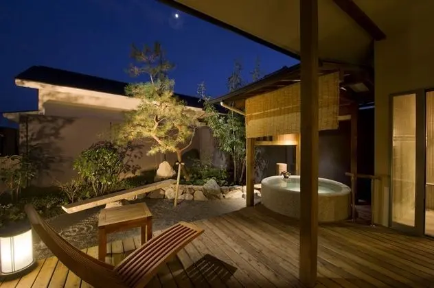 Oda, Bahçe Manzaralı (Japanese Western Style, for 4 Guests)