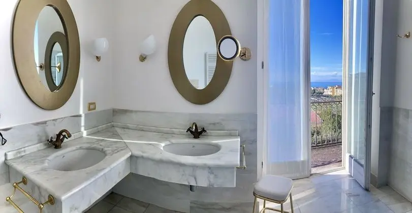 Deluxe Tek Büyük veya İki Ayrı Yataklı Oda