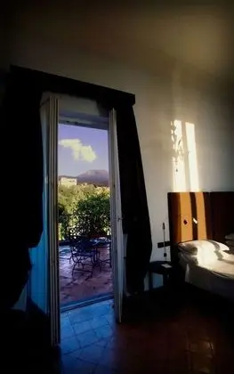 Standard Dört Kişilik Oda, Birden Çok Yatak