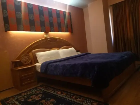 Deluxe Tek Büyük veya İki Ayrı Yataklı Oda