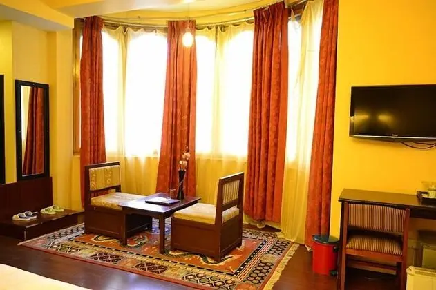 Deluxe Tek Büyük Yataklı Oda