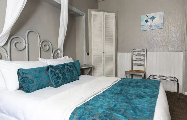 Comfort Tek Büyük Yataklı Oda