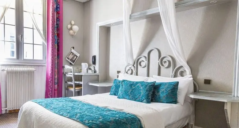 Comfort Tek Büyük Yataklı Oda