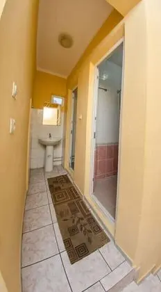 Economy İki Ayrı Yataklı Oda, Ortak Banyo