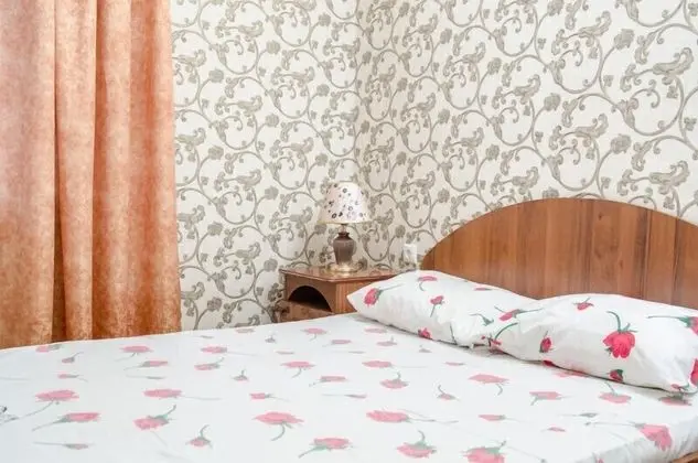 Economy Üç Kişilik Oda, Ortak Banyo