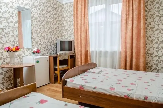Economy Üç Kişilik Oda, Ortak Banyo