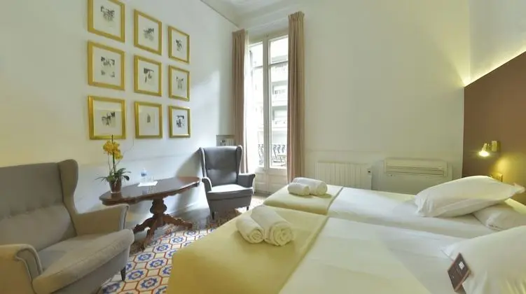 Tek Büyük Yataklı Oda, Balkon, Şehir Manzaralı