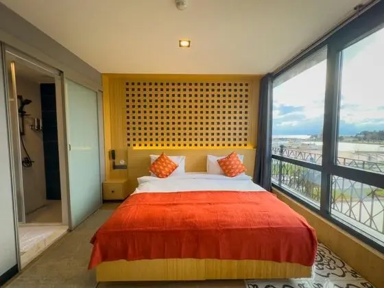 Deluxe Çift Kişilik Oda, Deniz Manzaralı, Büyük Yataklı