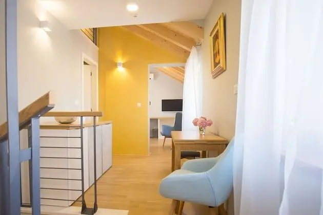 SUPERIOR TOP FLOOR SUITE