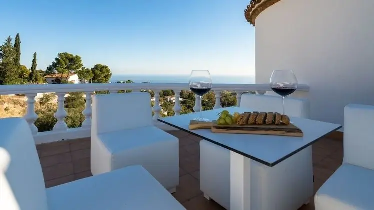 Deluxe Apartment 1, 2 Bedrooms, Ocean View, Sea Facing