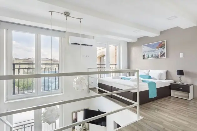 Superior Stüdyo, Bahçe Manzaralı