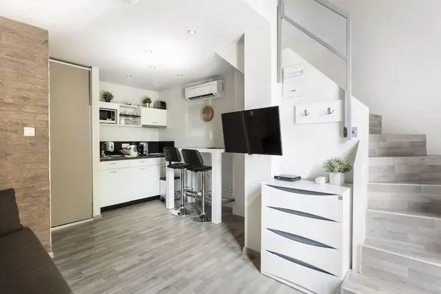 Superior Stüdyo, Bahçe Manzaralı